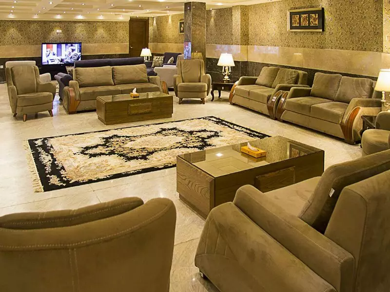 هتل ایران زمین